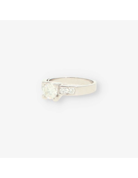 Anillo oro blanco y bri aprox. 1,05 Qt.