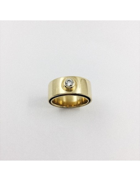 Anillo solitario en oro y brillante.
