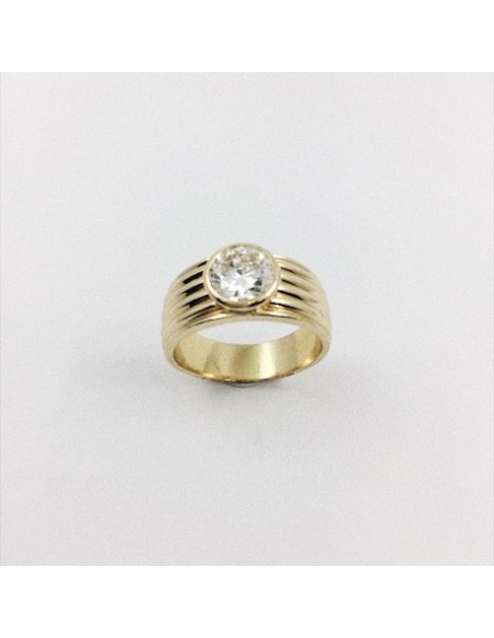 Anillo solitario en oro y gran brillante