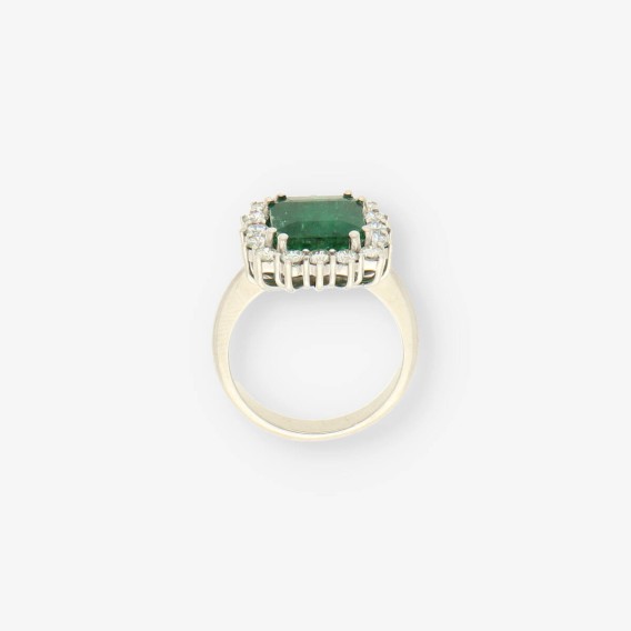Anillo oro blanco esmeralda y bri