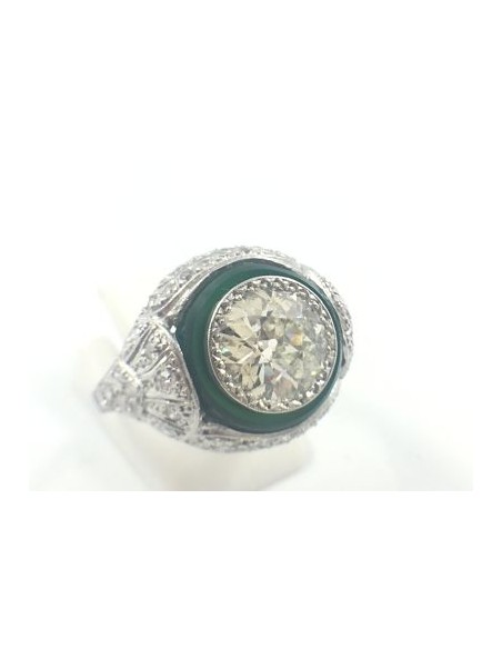 Anillo con gran brillante central de 3 qt.