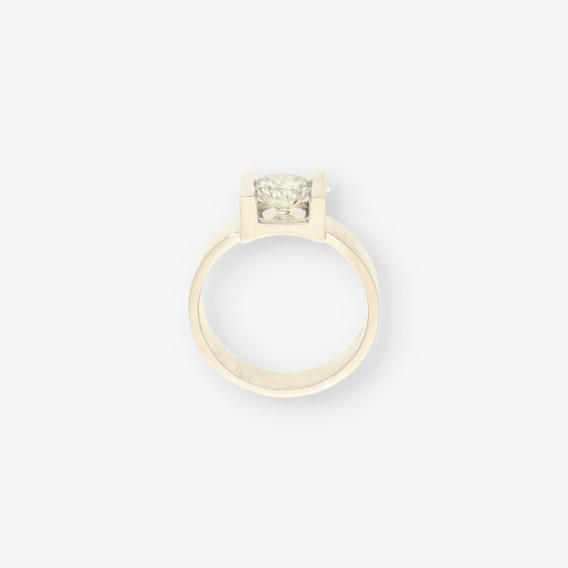 Anillo oro blanco y bri aprox. 0,90 Qt