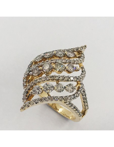 Anillo de oro y brillantes