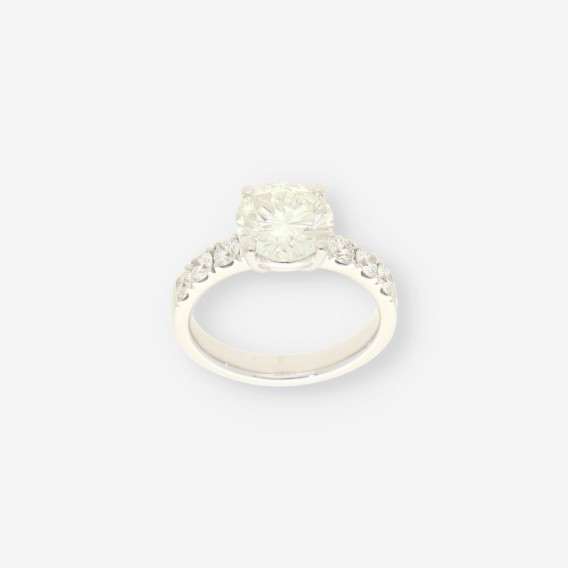 Anillo oro blanco y bri aprox. 3,04 Qt.