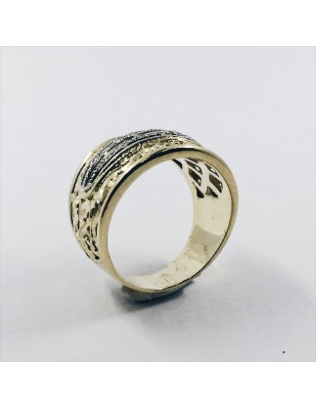 Anillo de oro y diamantes