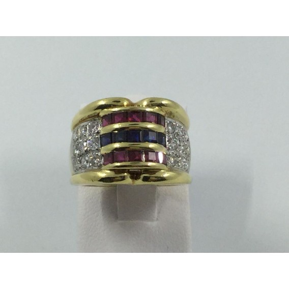 Anillo en oro con brillantes, zafiros y rubÃ­es