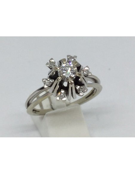 Sortija de oro blanco y brillantes para compromiso