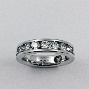 Anillo Rabat en oro blanco y brillantes