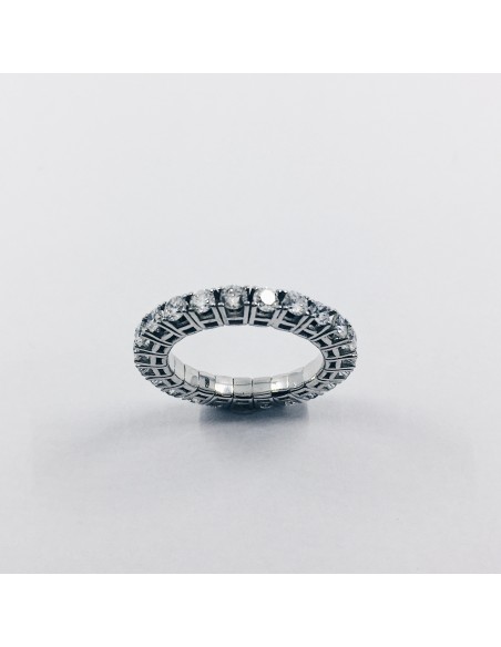 Anillo flexible de oro con brillantes