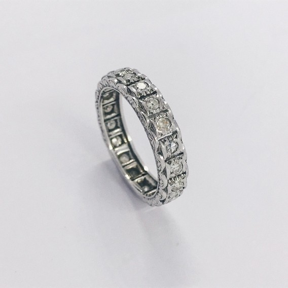 Anillo vintage en oro blanco 18kt con brillantes