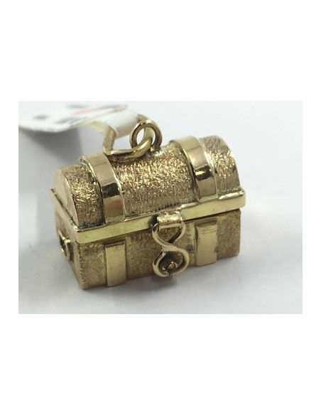 Colgante de oro en forma de baÃºl