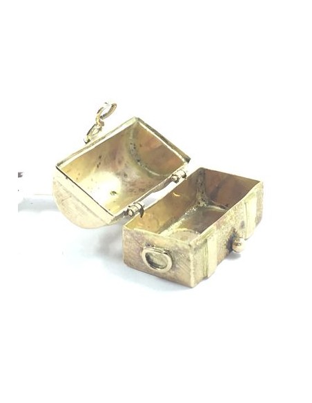 Colgante de oro en forma de baÃºl