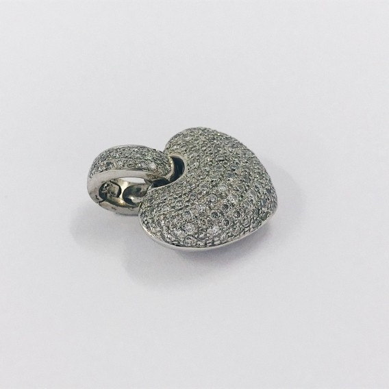 Colgante corazÃ³n en oro blanco 18kt con brillantes