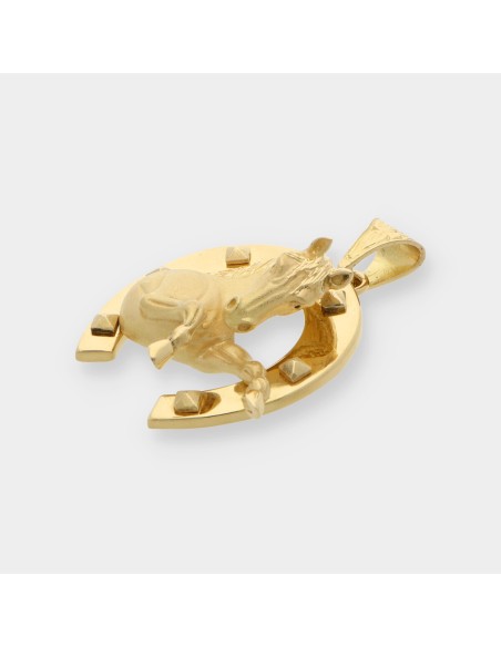 Colgante en forma de herradura con caballo