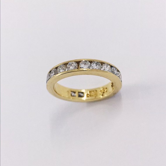 Anillo Puig Doria en oro 18kt con brillantes