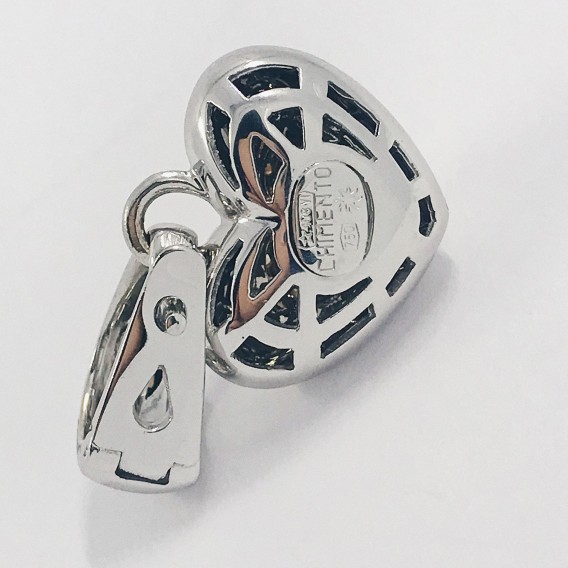 Colgante Chimento corazÃ³n en oro blanco con brillantes.