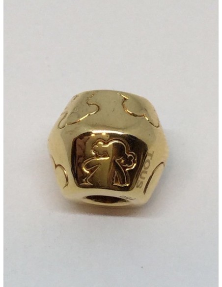 Colgante en oro con el dibujo niÃ±a Tous