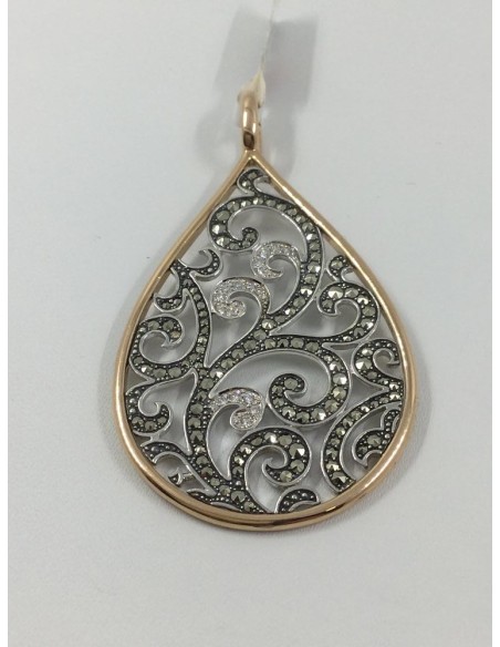 Colgante en oro con brillantes y marquesitas