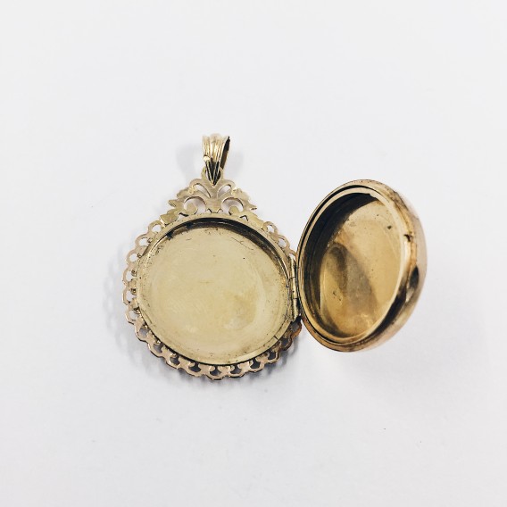 Colgante portafotos en oro