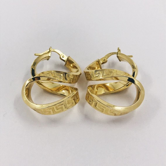 Pendientes en oro 18kt en forma de 8.