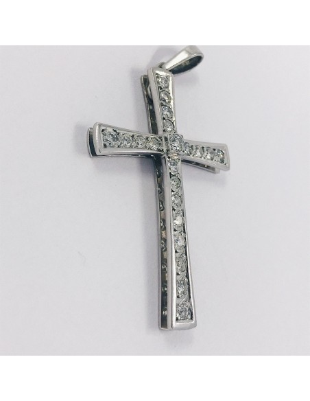Colgante cruz en oro blanco 18kt con brillantes