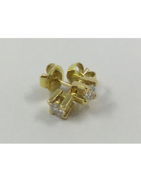 Pendientes dormilonas en oro y brillantes