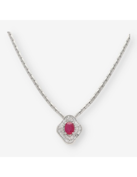 Gargantilla de oro blanco con centro de diamantes y rubÃ­