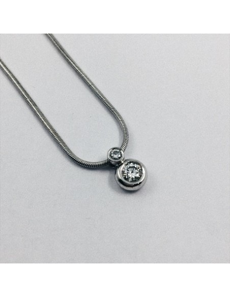 Gargantilla con colgante oro blanco y dos brillantes