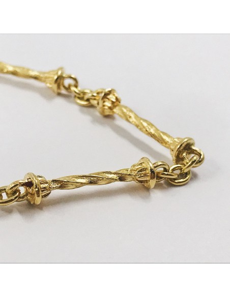 Cadena y colgante Madona de Port Lligat en oro 18kt