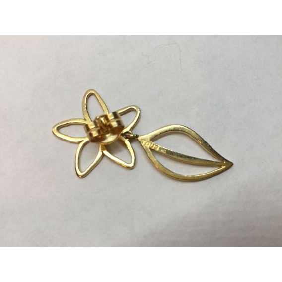 Pendientes Tous de oro en forma de flor y hoja