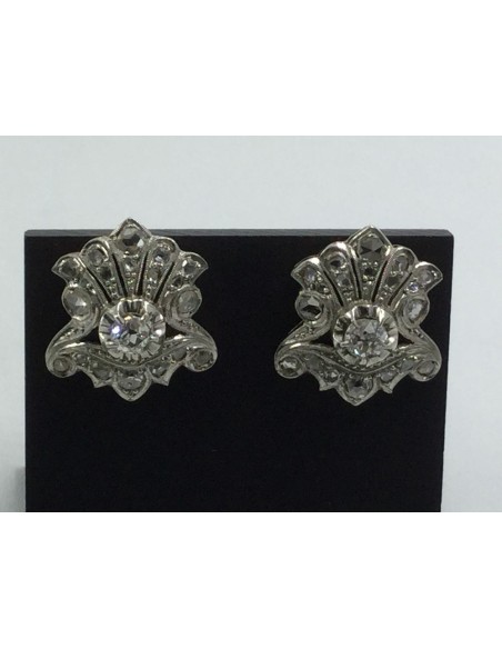 Antiguos pendientes en oro blanco y brillantes