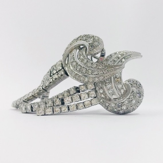 Pendientes de oro blanco con cascada de brillantes