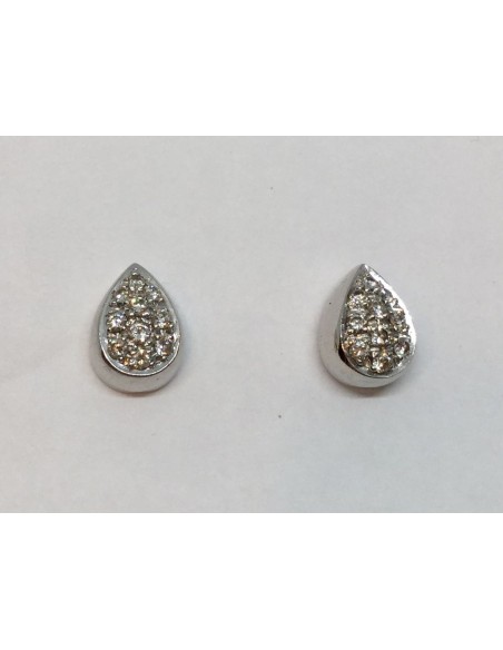 Pendientes en oro blanco y brillantes.
