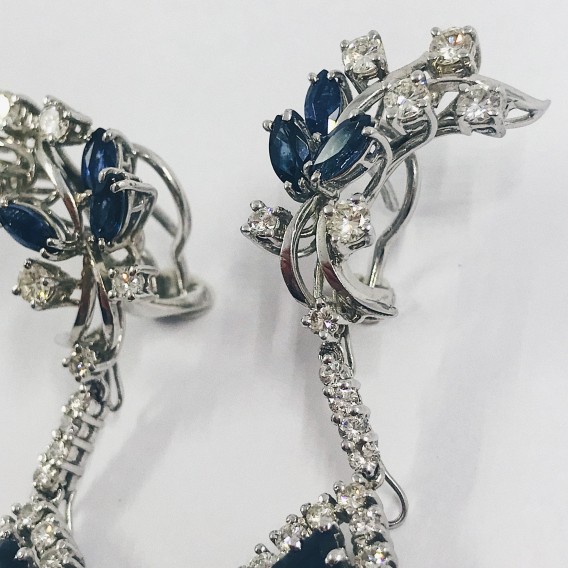 Pendientes largos con diamantes y zafiros