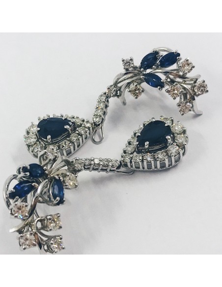 Pendientes largos con diamantes y zafiros