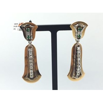 Pendientes largos en oro con brillantes y esmeraldas