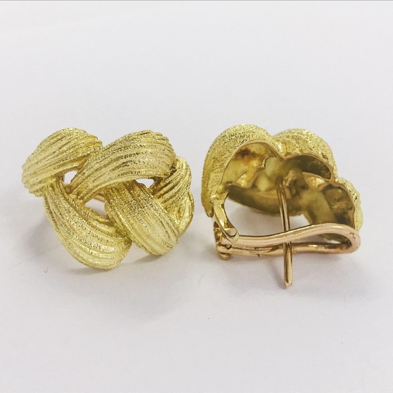 Pendientes en oro mate 18kt