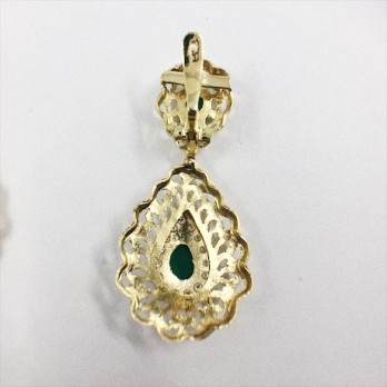 Pendientes de oro, brillantes y esmeraldas 2