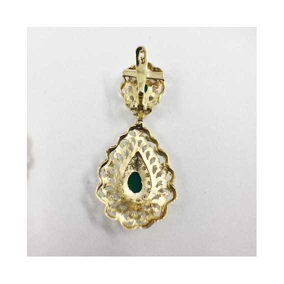 Pendientes de oro, brillantes y esmeraldas