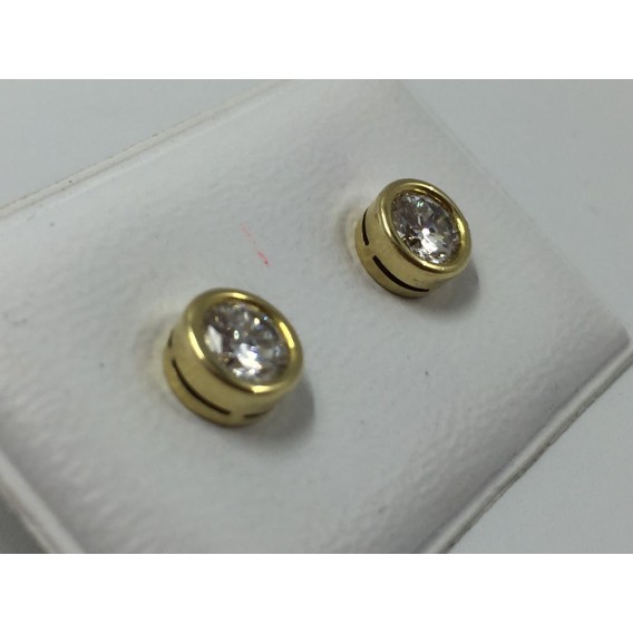 Pendientes dormilonas en oro y brillantes