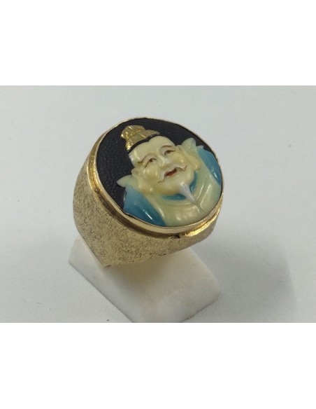 Anillo tipo sello con motivo de personaje oriental