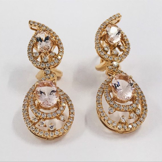 Pendientes mÃ³viles en oro y brillantes