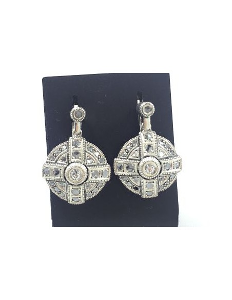 Pendientes rosetÃ³n de oro blanco y brillantes