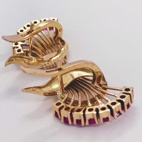 Pendientes en oro 18kt con rubÃ­s