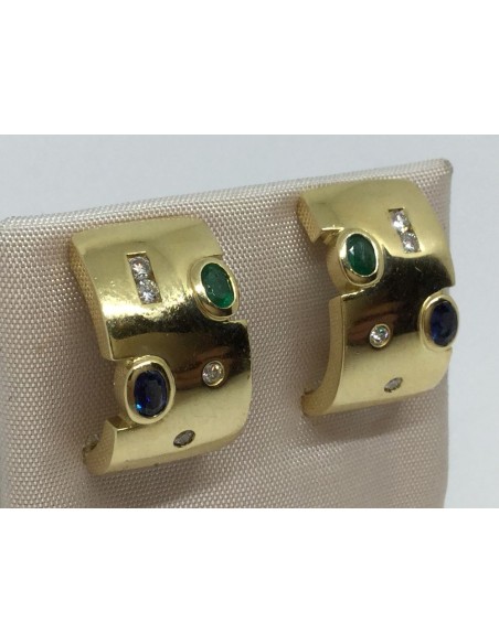 Pendientes de oro con brillantes, esmeralda y zafiro