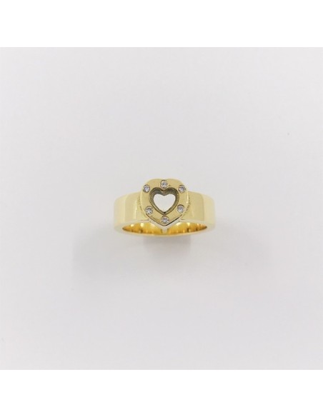 Anillo de oro con corazÃ³n central decorado con brillantes