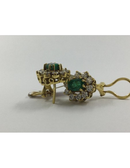 Pendientes rosetÃ³n de oro con brillantes y esmeraldas