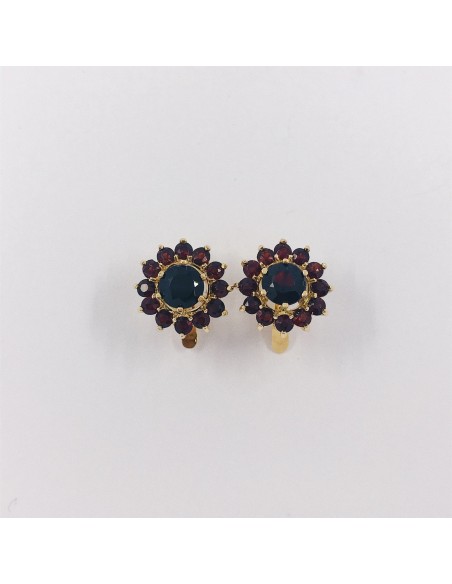 Pendientes en oro 18kt con granates.