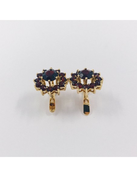 Pendientes en oro 18kt con granates.
