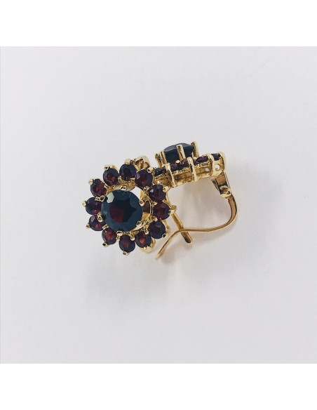 Pendientes en oro 18kt con granates.